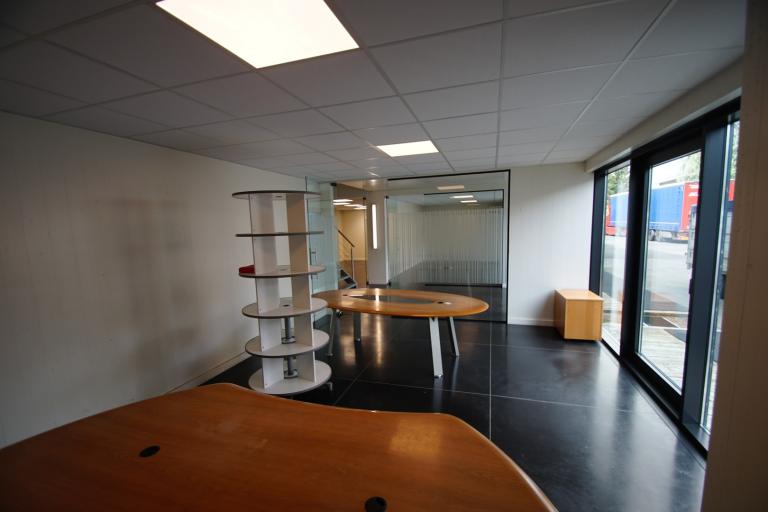 Activo_Magazijn_met_kantoren_Deerlijk_26_049_41971.JPG